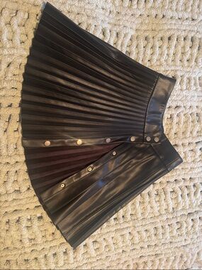 Zara Black Pleated Faux Leather Mini Skirt with Gold Snaps